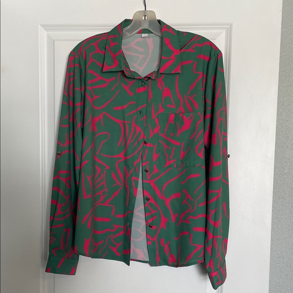 Green and Pink Abstract Button-Up Shirt size L
